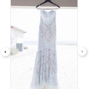 🚫SOLD🚫 Wedding Gown: Anne Barge Style: 617